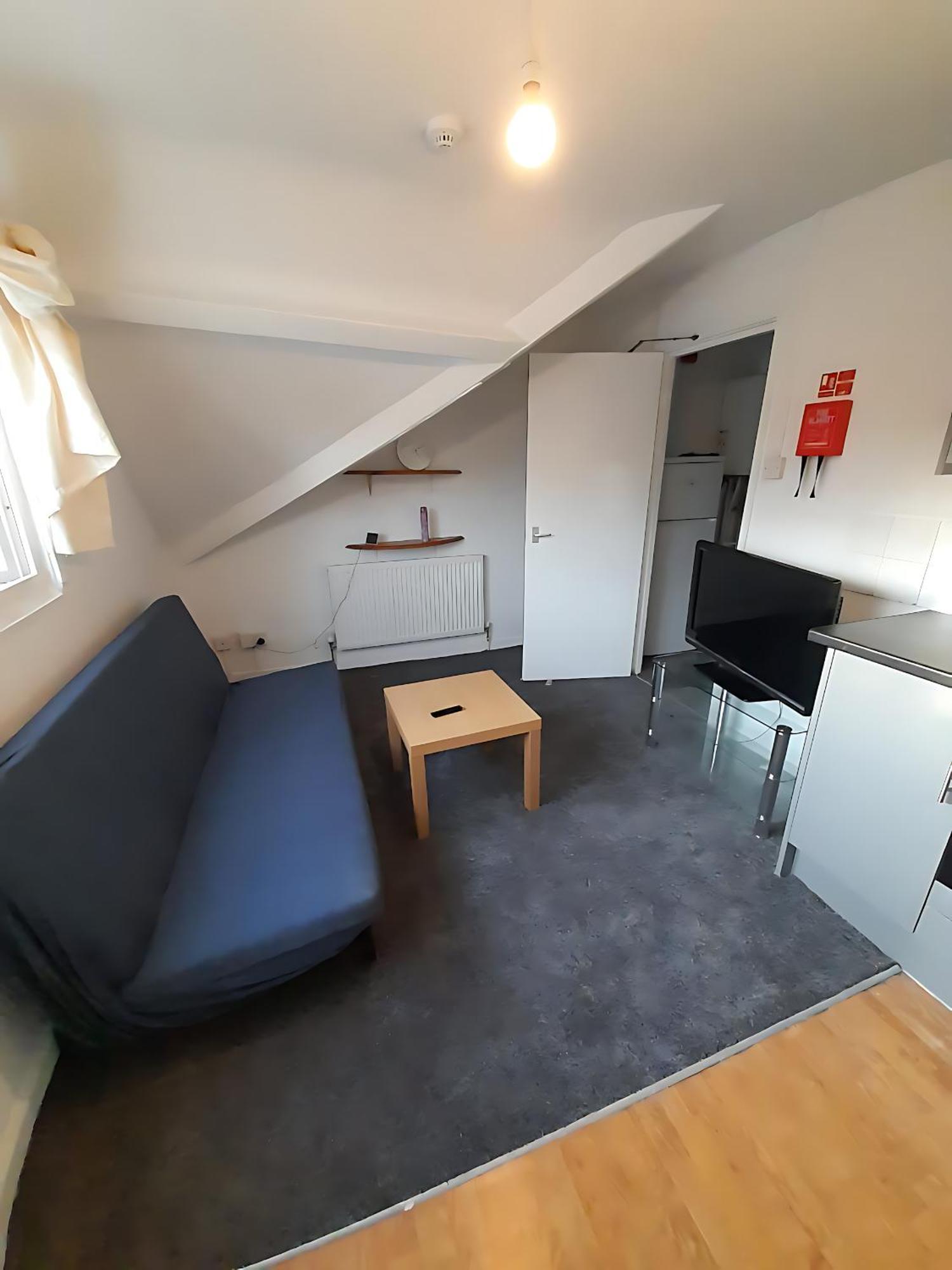 Entire Victoria Park Cardiff Apartment With Free Street Parking Bus 17 And 18 Direct To Cardiff City Centre, Fast Free Wi-Fi Exterior foto